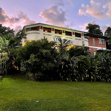 Babinda Quarters Hotel Bagian luar foto