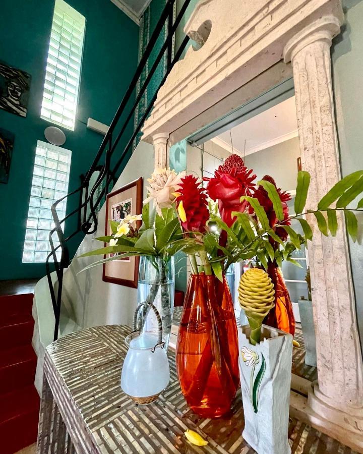 Babinda Quarters Hotel Bagian luar foto