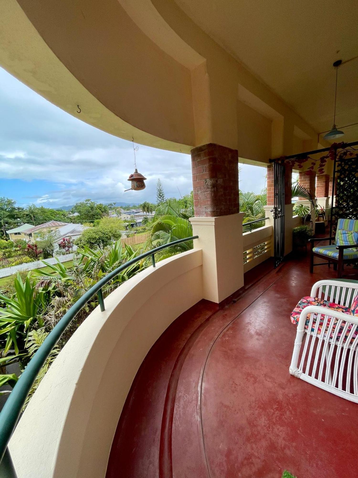 Babinda Quarters Hotel Bagian luar foto