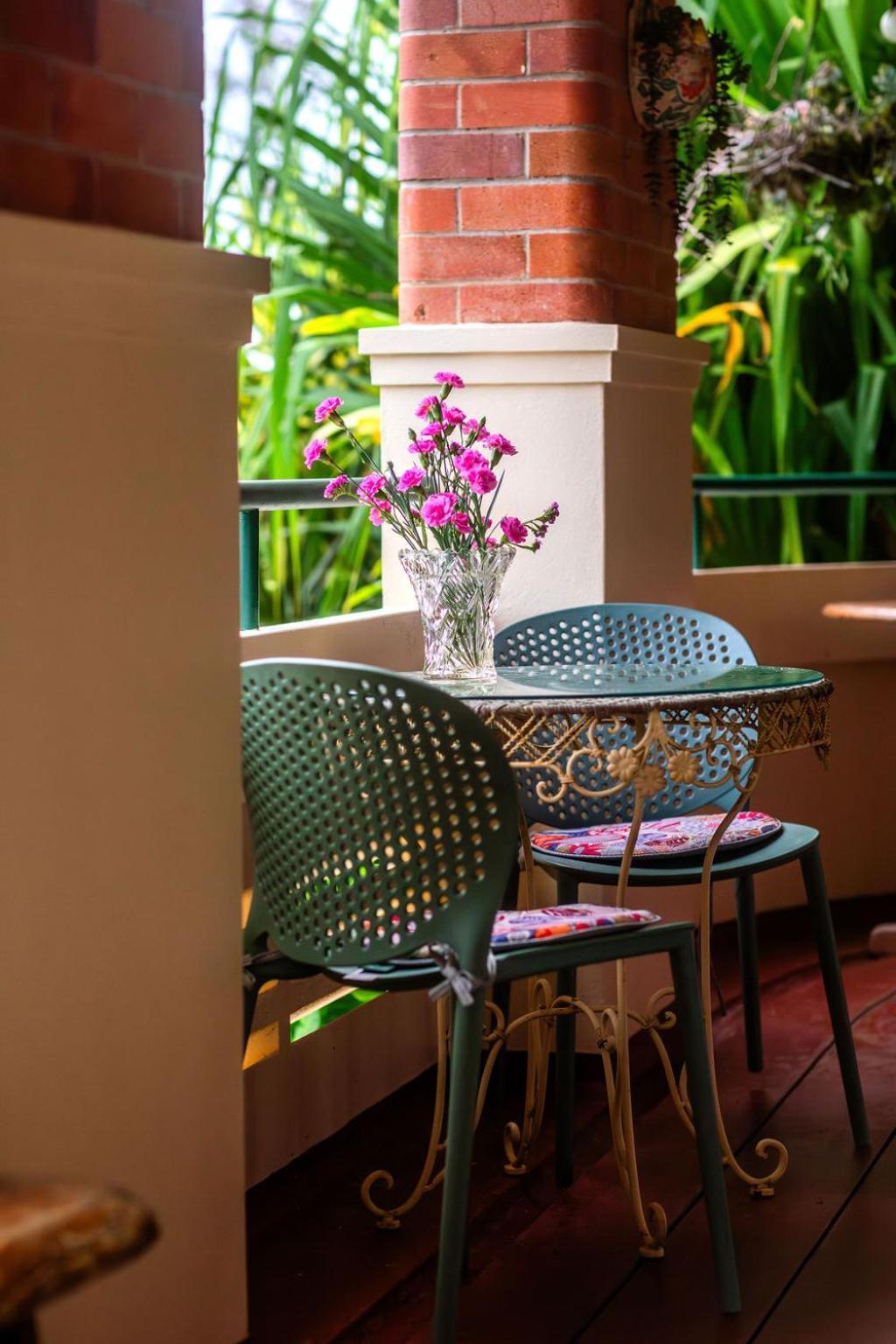 Babinda Quarters Hotel Bagian luar foto